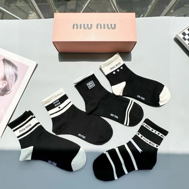 Efficient Miu Miu Socks 273501