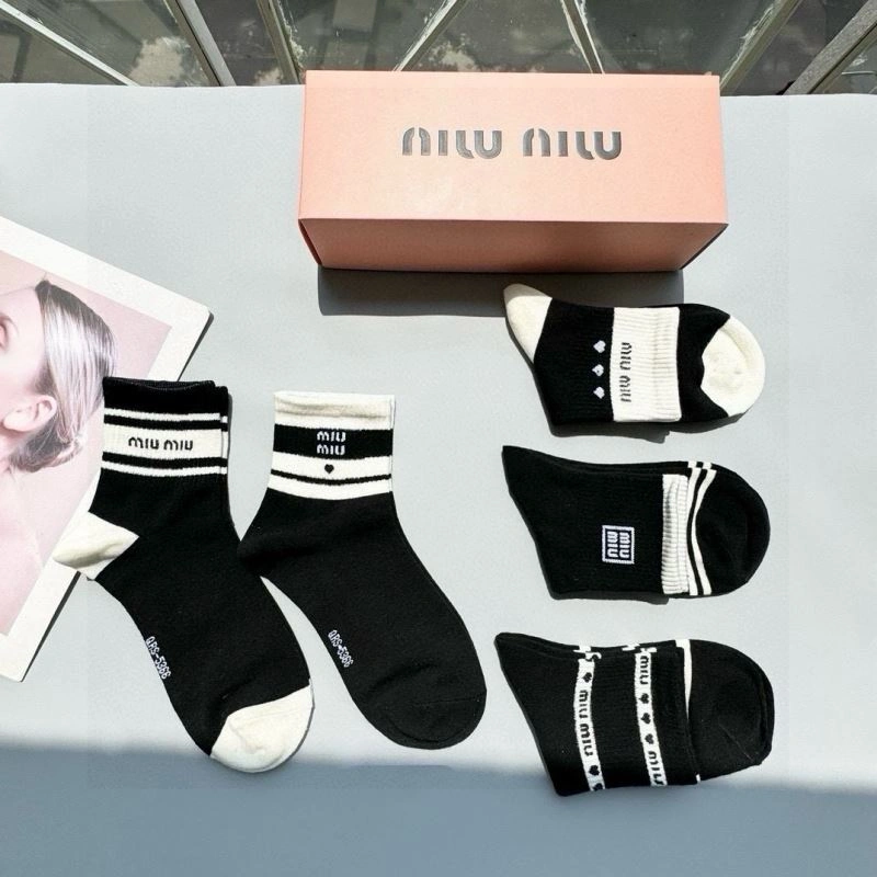 Efficient Miu Miu Socks 273501