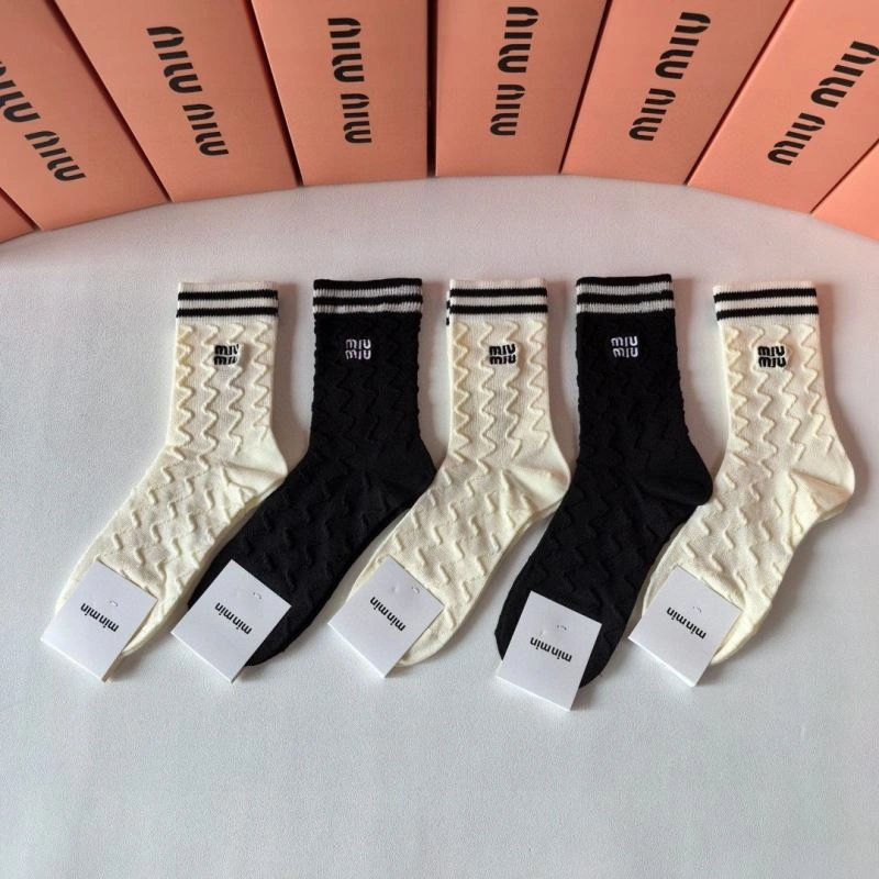 Miu Miu Socks Packable 273495