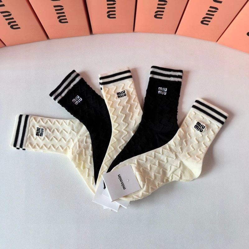 Miu Miu Socks Packable 273495