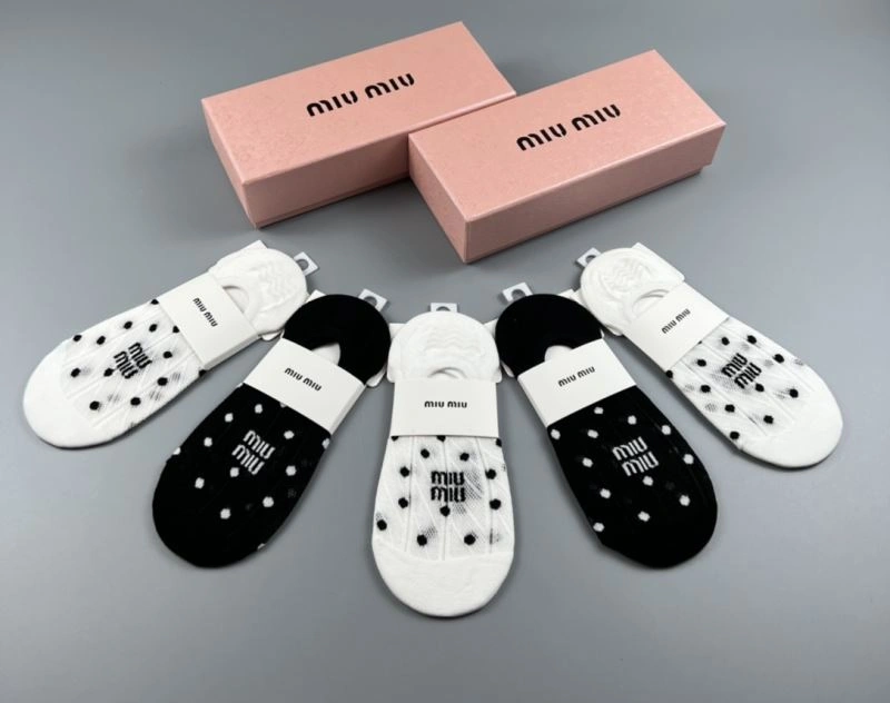 Miu Miu Socks Breathable 274609