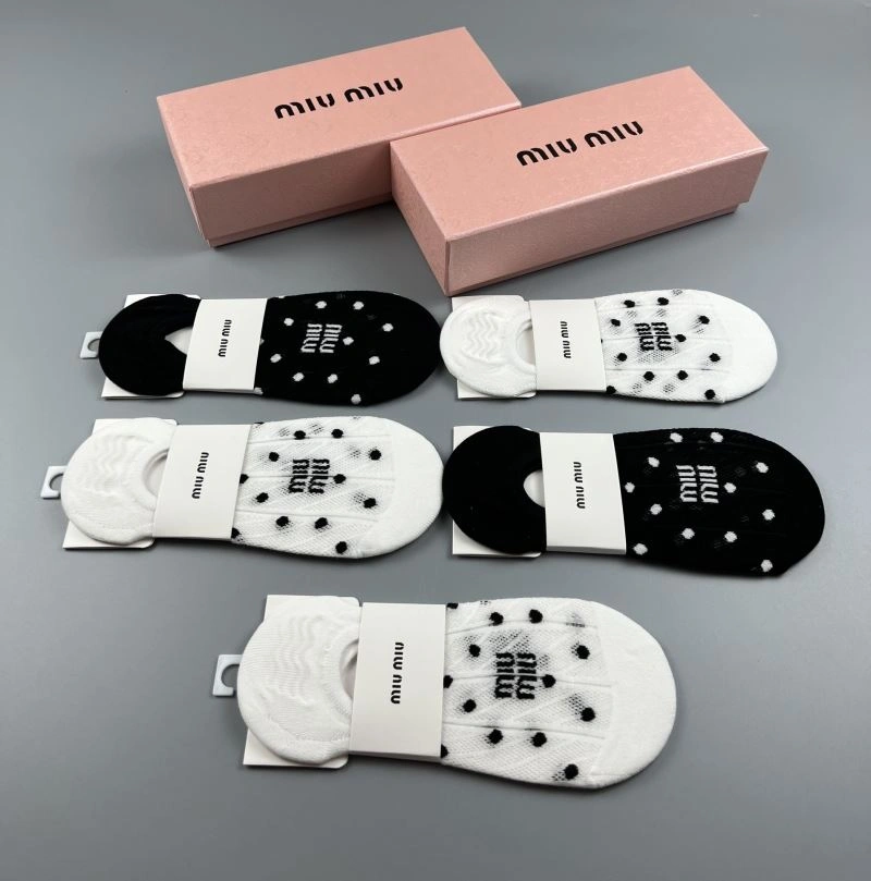 Miu Miu Socks Breathable 274609