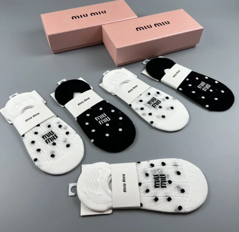 Miu Miu Socks Breathable 274609
