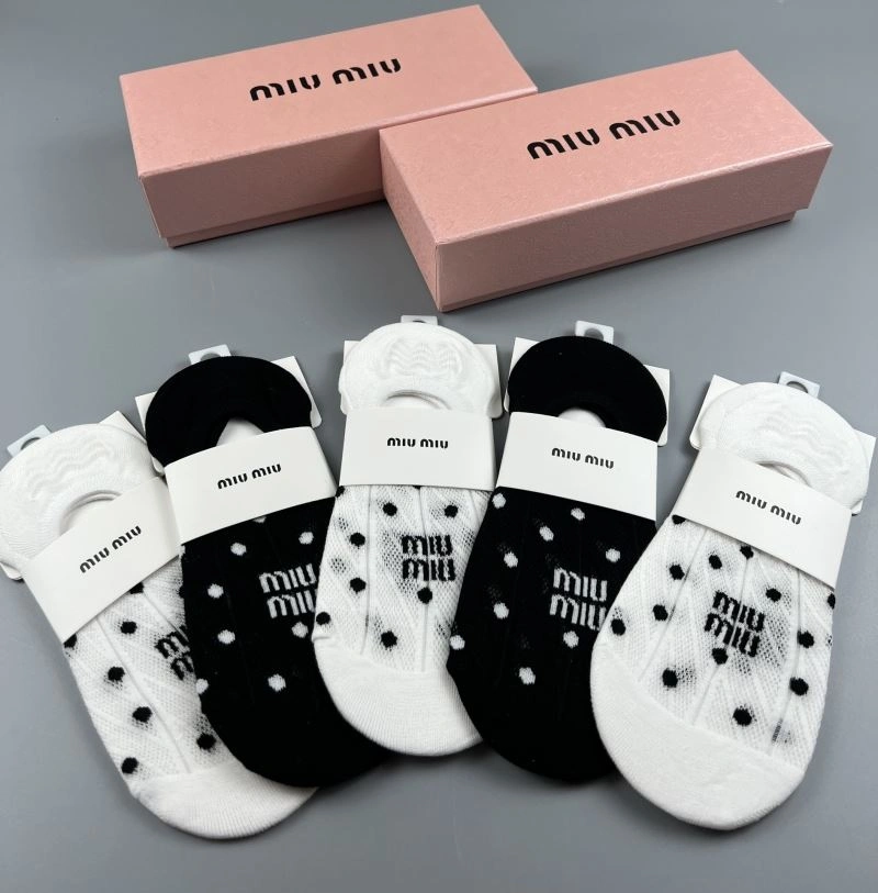 Miu Miu Socks Breathable 274609