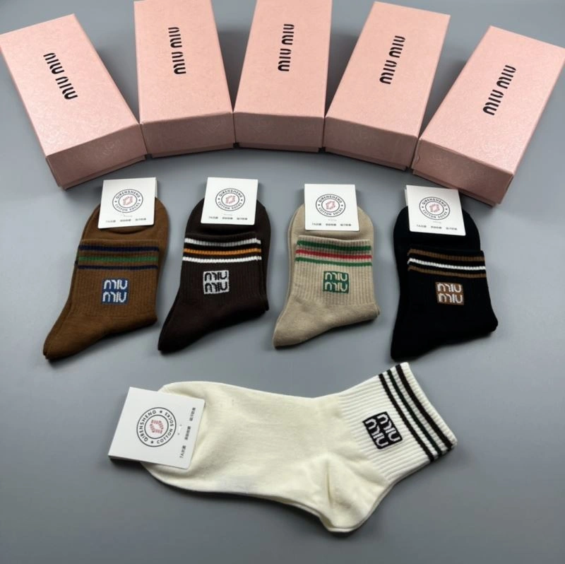 Miu Miu Socks TimelessDesign 274588