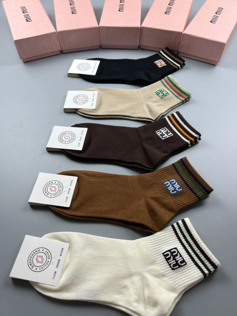 Miu Miu Socks TimelessDesign 274588