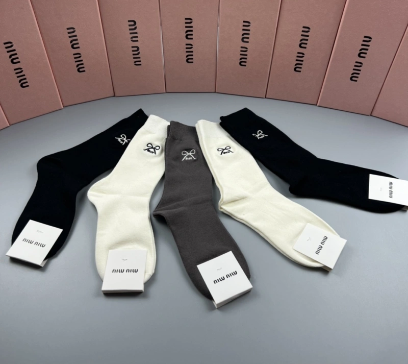 Miu Miu Socks Stylish 274425