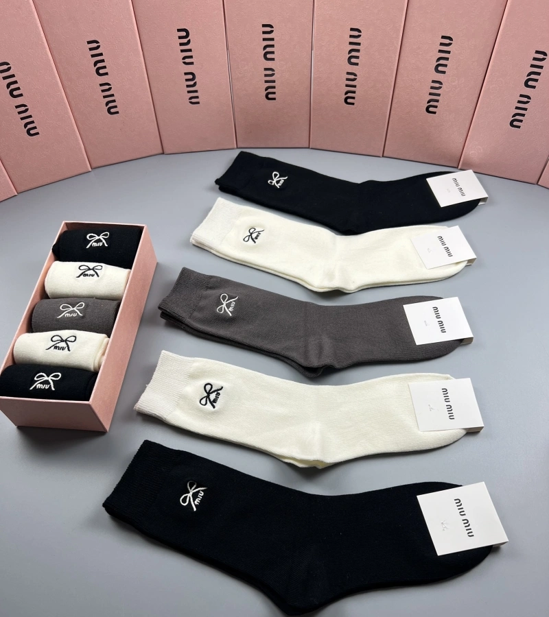 Miu Miu Socks Stylish 274425