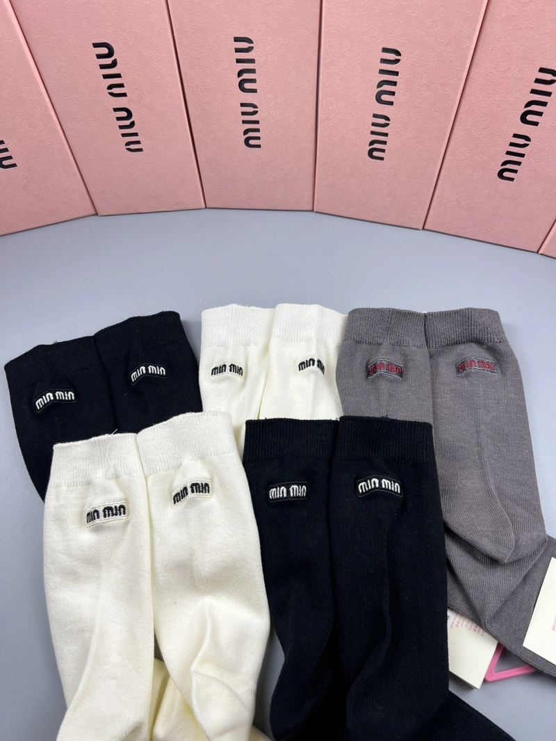 Miu Miu Socks Sleek 274426
