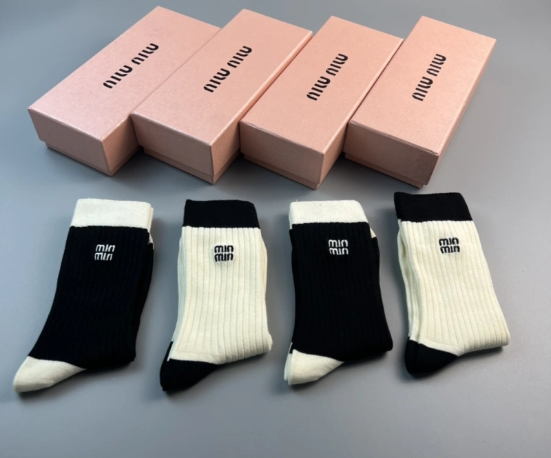 Miu Miu Socks Cozy 274416