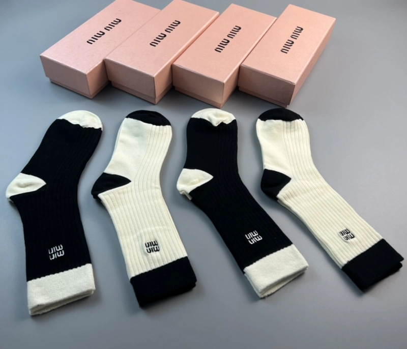 Miu Miu Socks Cozy 274416