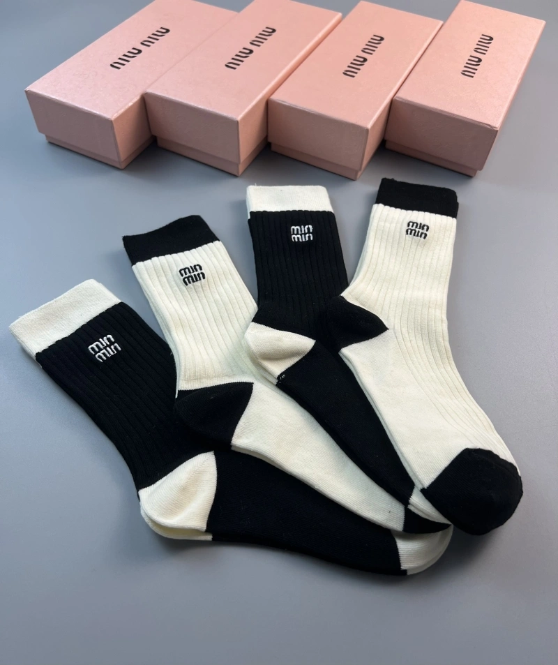 Miu Miu Socks Cozy 274416