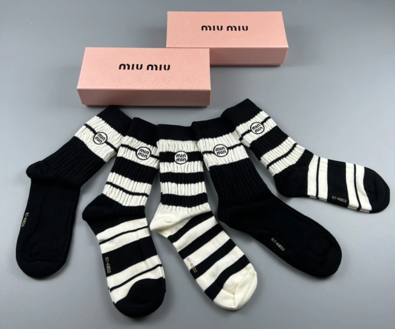 Miu Miu Socks Contemporary 274411