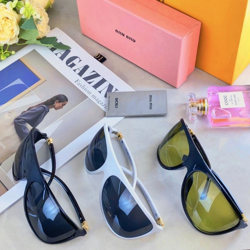 Miu Miu Sunglasses MultiPurpose 281502
