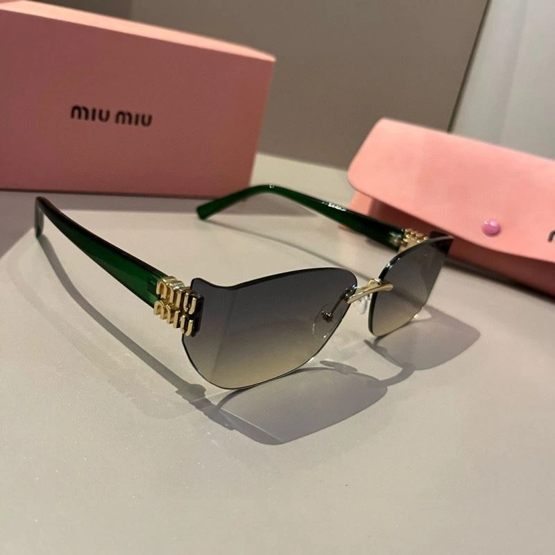Modern Miu Miu Sunglasses 281480