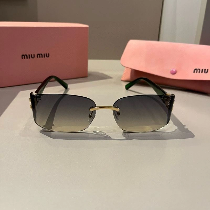 Modern Miu Miu Sunglasses 281480