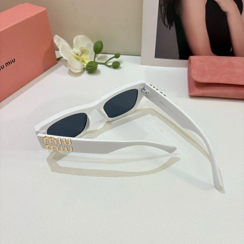 StreetReady Miu Miu Sunglasses 281486