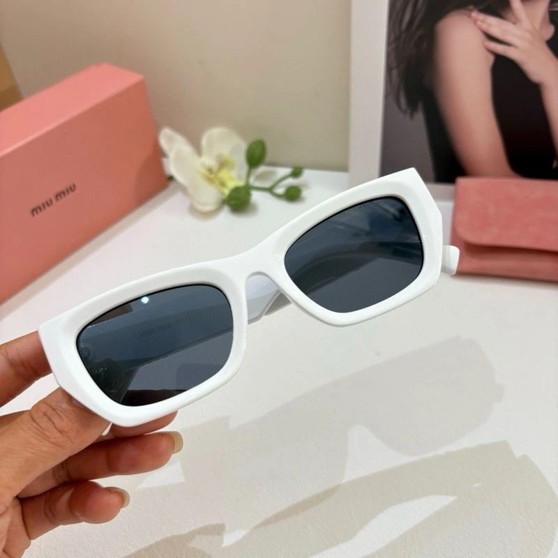 StreetReady Miu Miu Sunglasses 281486