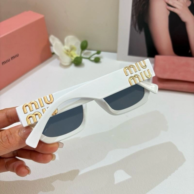 StreetReady Miu Miu Sunglasses 281486