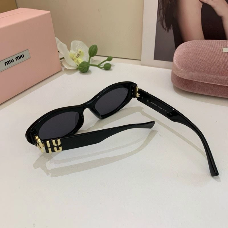 Miu Miu Sunglasses Resilient 281485
