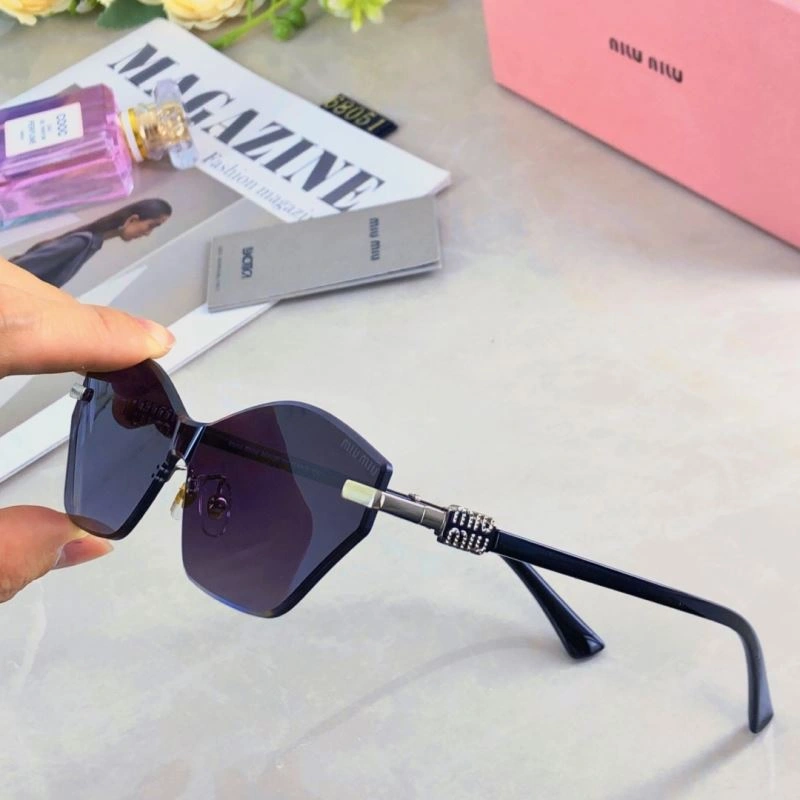 Miu Miu Sunglasses Youthful 281497