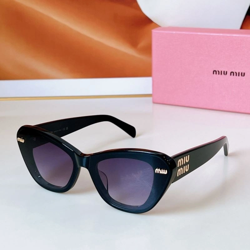 Modern Miu Miu Sunglasses 281504
