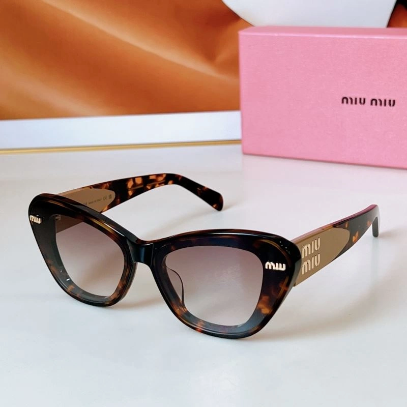 Modern Miu Miu Sunglasses 281504