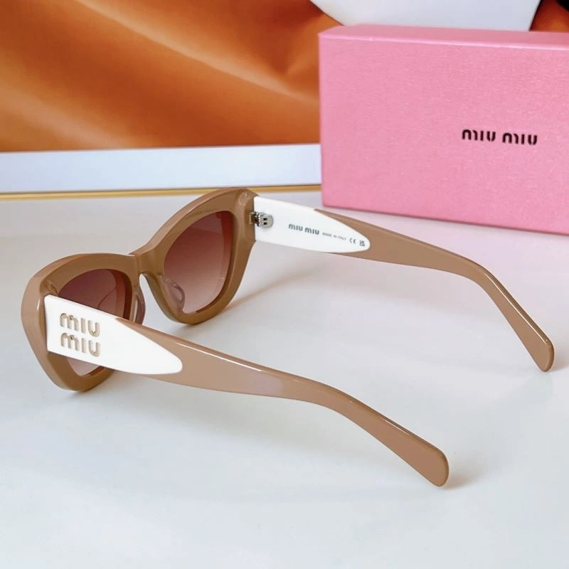 Modern Miu Miu Sunglasses 281504