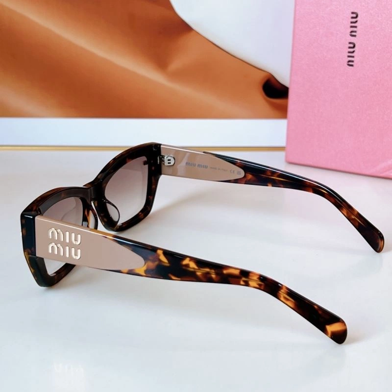 Miu Miu Sunglasses Modern 281505