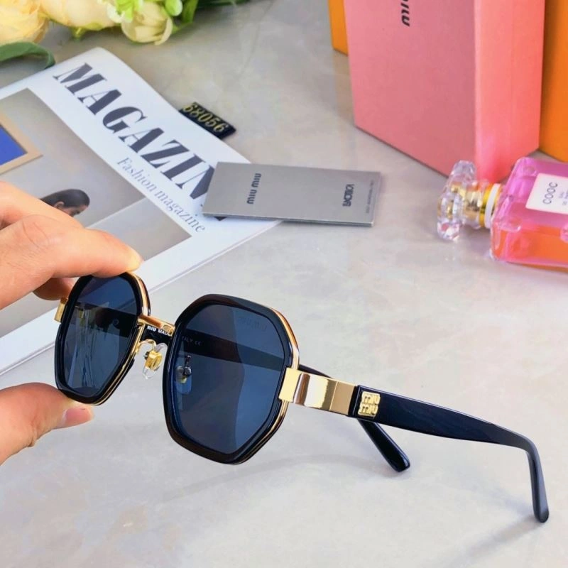 DailyWear Miu Miu Sunglasses 281501