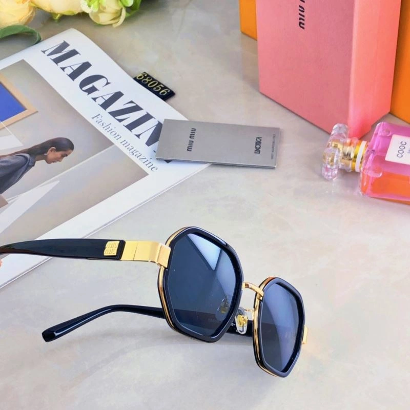 DailyWear Miu Miu Sunglasses 281501