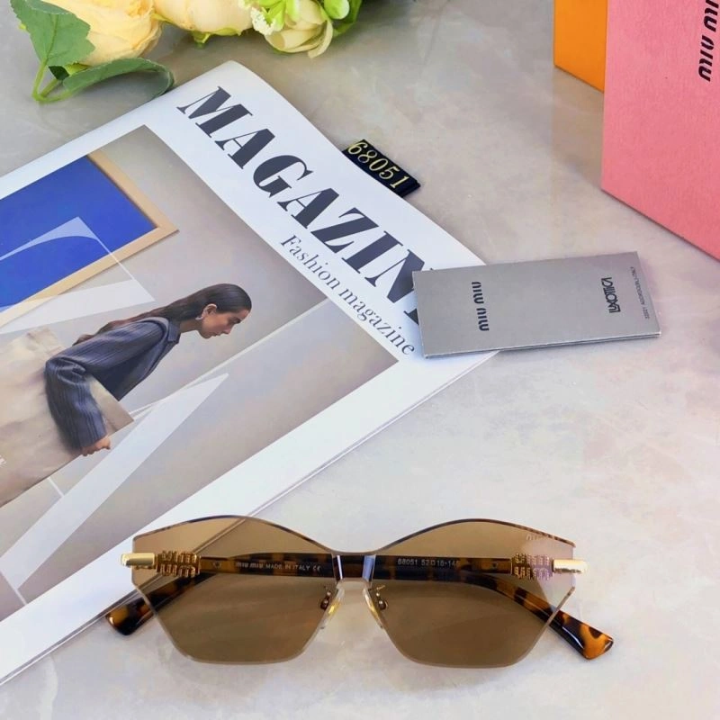 Miu Miu Sunglasses Versatile 281477