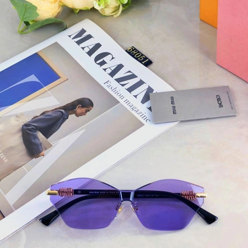 Miu Miu Sunglasses Versatile 281477