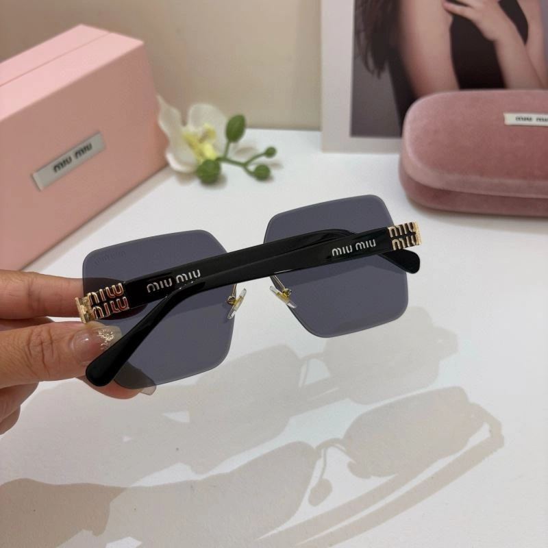 Miu Miu Sunglasses Breathable 281475
