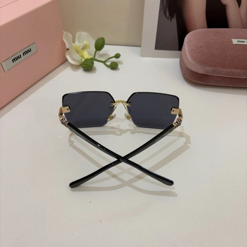 Miu Miu Sunglasses Breathable 281475