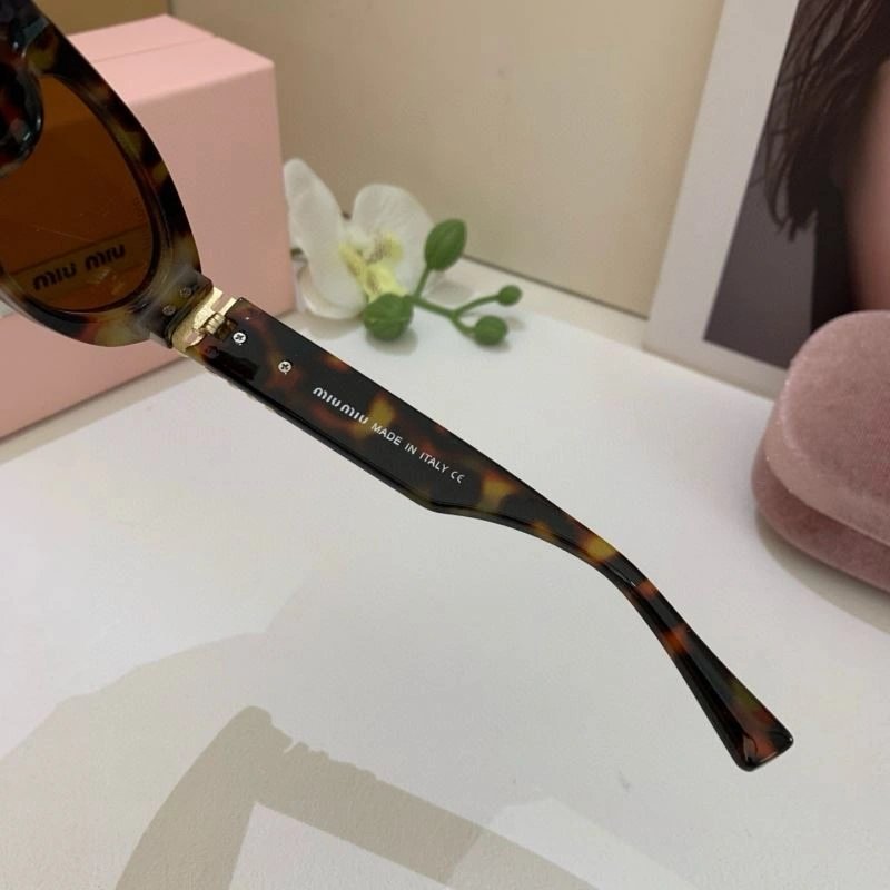 HighPerformance Miu Miu Sunglasses 281468