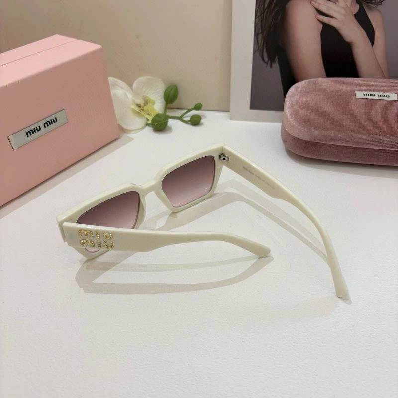 Miu Miu Sunglasses AllSeason 281464
