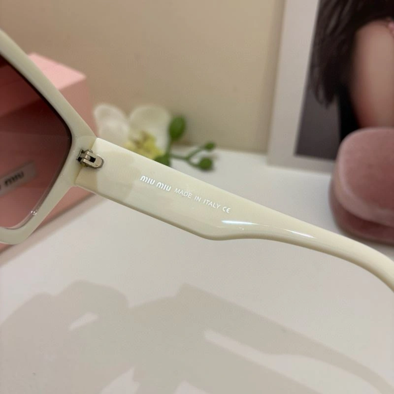 Miu Miu Sunglasses AllSeason 281464
