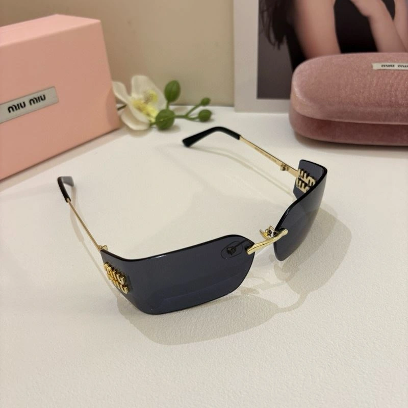 Fashionable Miu Miu Sunglasses 281463