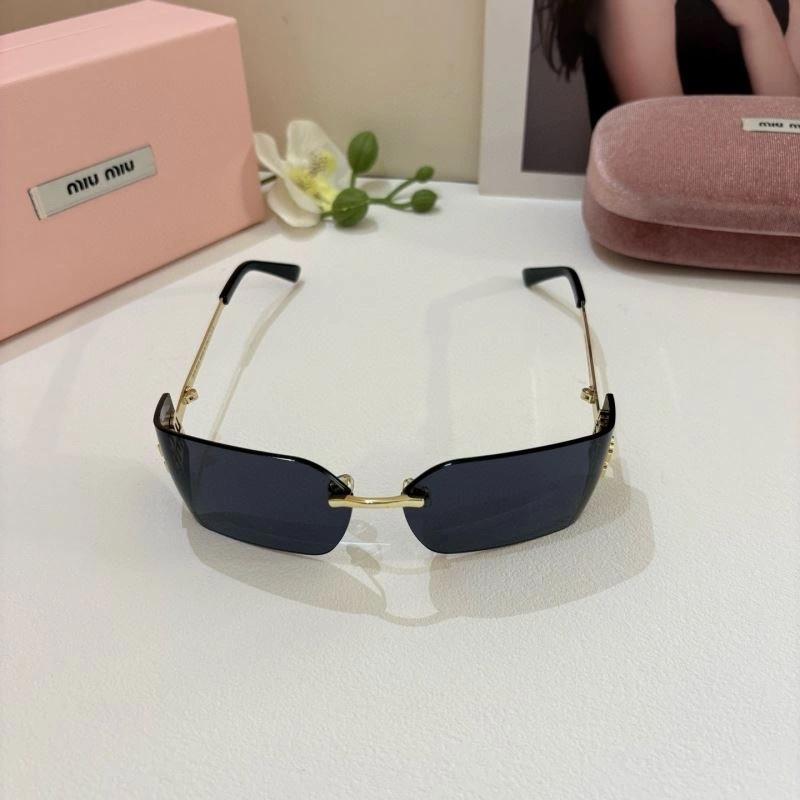 Fashionable Miu Miu Sunglasses 281463
