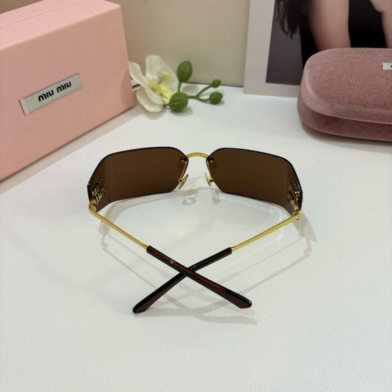 Miu Miu Sunglasses Lightweight 281442