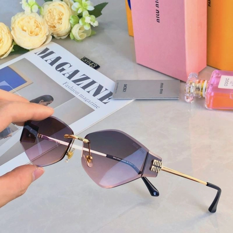 Attractive Miu Miu Sunglasses 281458