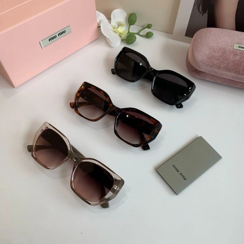 Miu Miu Sunglasses UrbanChic 281451