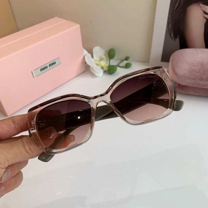 Practical Miu Miu Sunglasses 281443