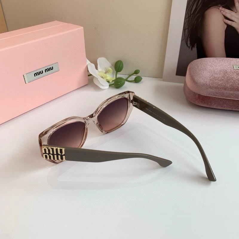 Practical Miu Miu Sunglasses 281443