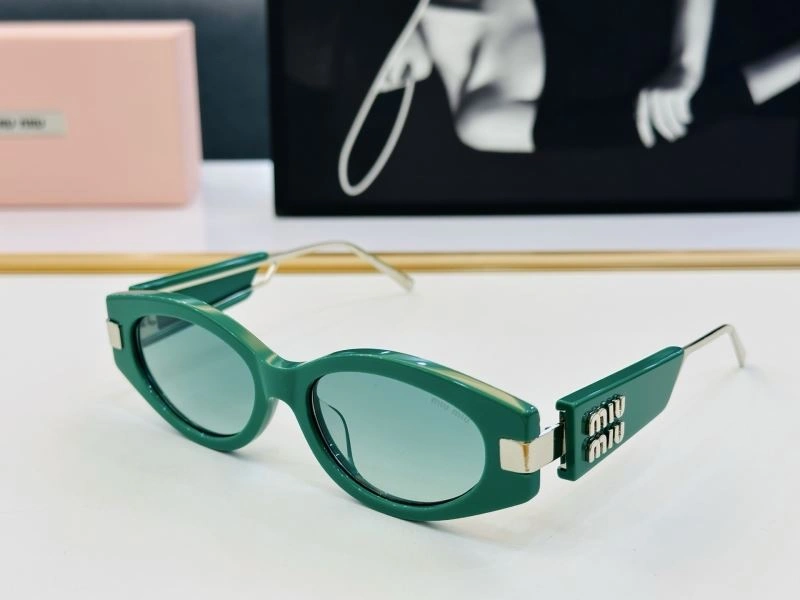 Vibrant Miu Miu Sunglasses 281450