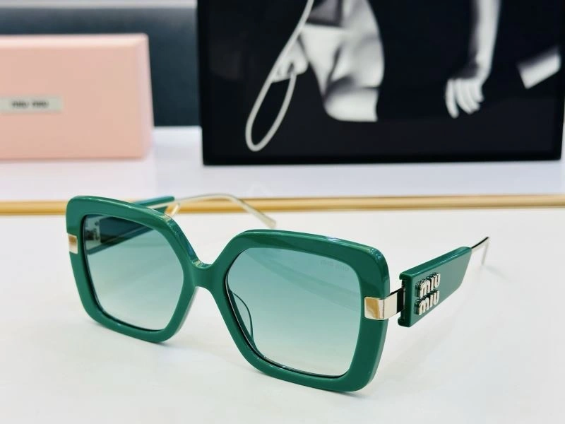 Miu Miu Sunglasses WaterResistant 281454