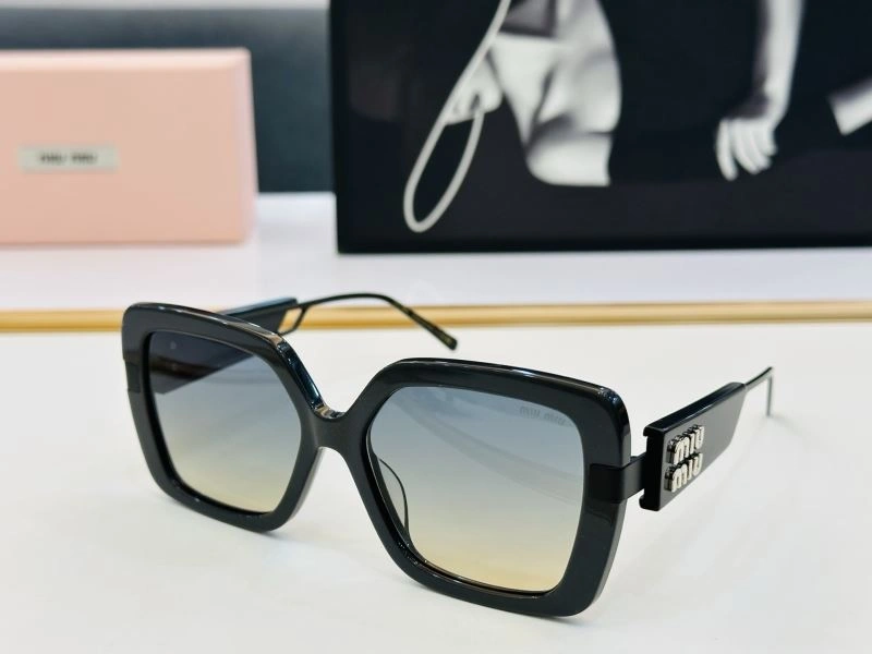 Miu Miu Sunglasses WaterResistant 281454