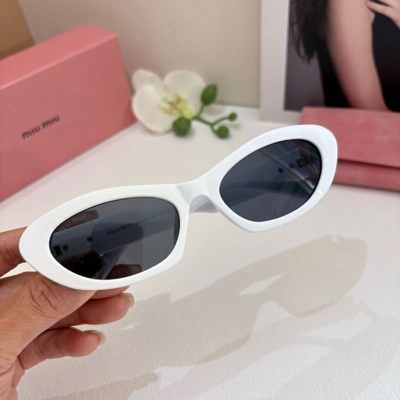 Miu Miu Sunglasses Minimalist 281427