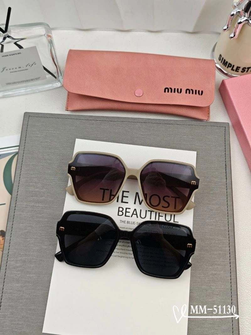 Miu Miu Sunglasses Elegant 281425